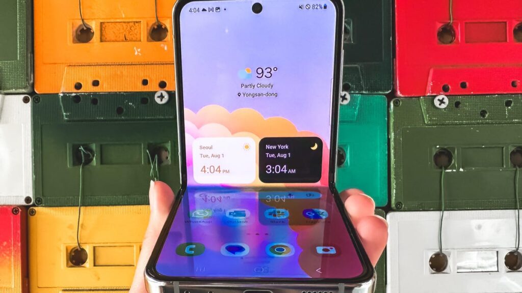 Samsung is reportedly trying to remove the Galaxy Z Fold 6, Z Flip 6 front unpacked images